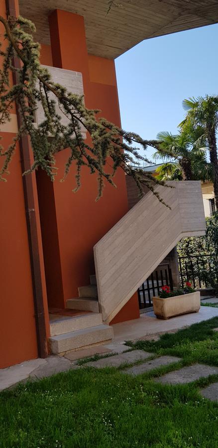 La Casa Di Rivo Hotel Desenzano del Garda Eksteriør billede